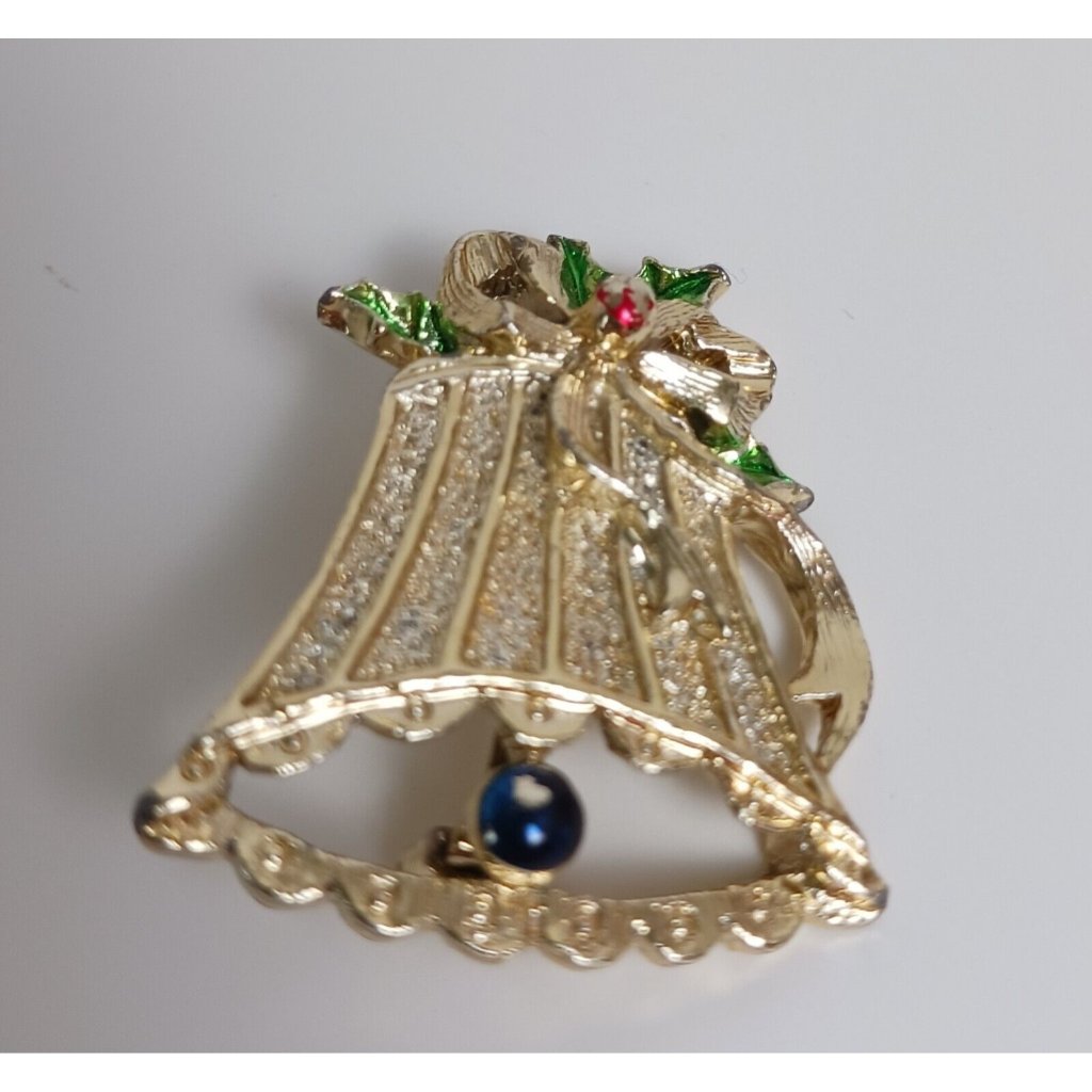 Vintage Bell With Holly Pin Brooch Gerrys Christmas 15 X 125 10$